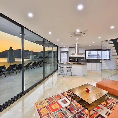 Ultra Lux Villa Kas